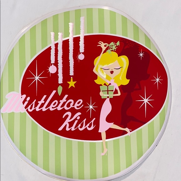 New in bag Holiday Dames Christmas placemat sets - Picture 3 of 6